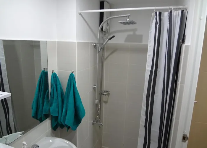 Sea View Homes 21 *
